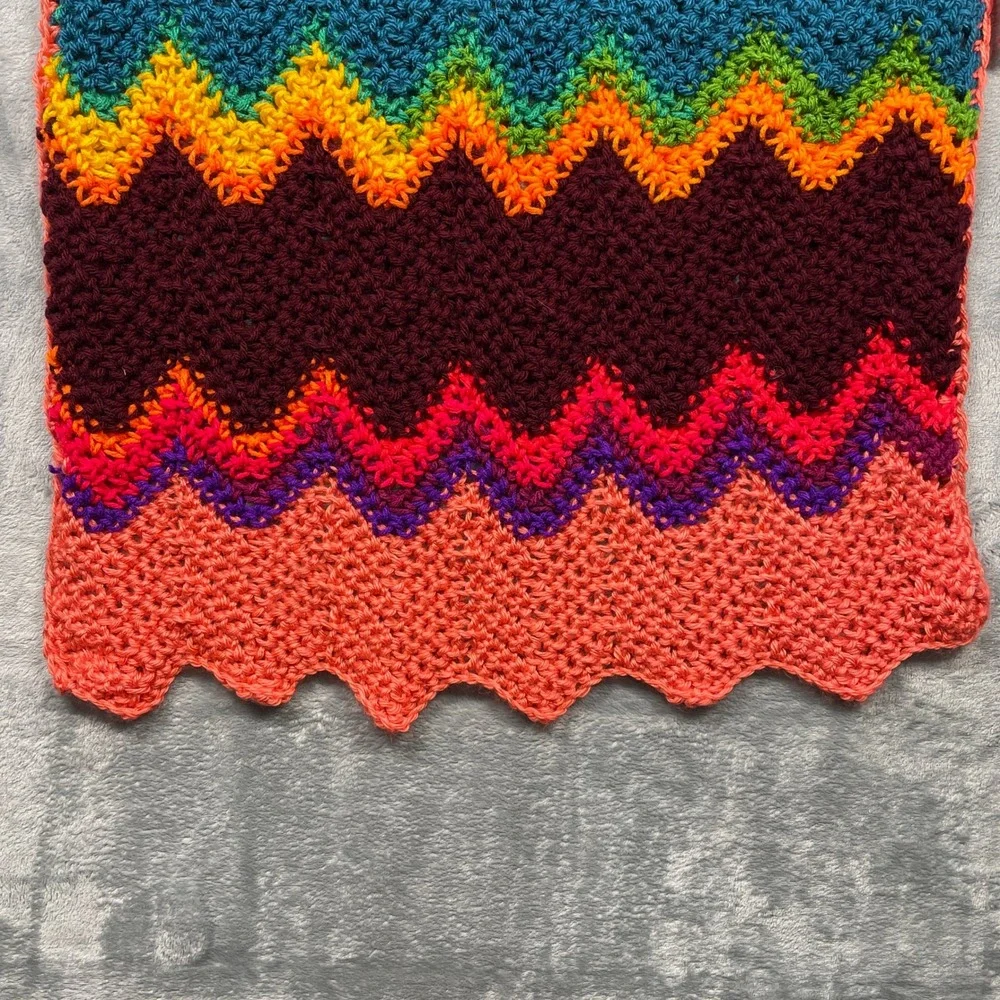 Handmade‎ Crochet Rainbow Chevron Baby Blanket and Hat Set 26x20